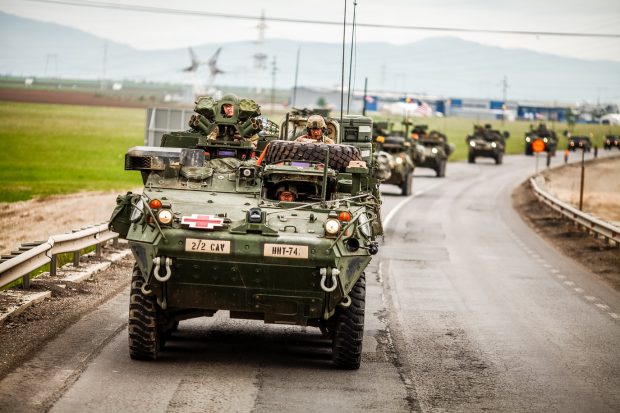 Donald Trump admite posibilitatea reducerii prezenței militare americane în Europa în schimbul încheierii războiului din Ucraina
