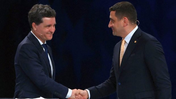 Răsturnare de situație cu doar câteva zile înaintea turului doi la prezidențiale între George Simion și Nicușor Dan – Sondaj AtlasIntel