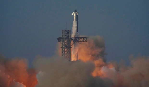 SpaceX a pierdut contactul cu racheta sa, în timpul unui nou zbor de test: „Şansele noastre de a reuşi sunt destul de mici”