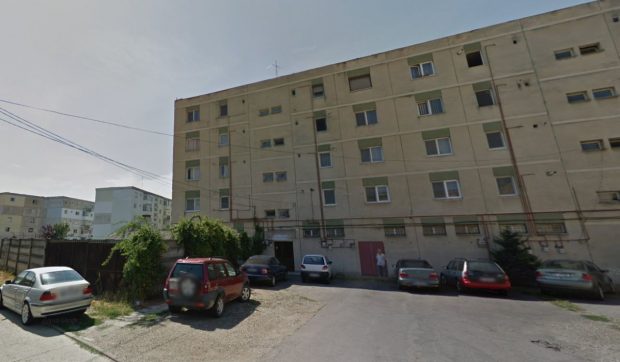 Apartament cu două camere la vânzare pentru 10.900 de euro în orașul natal al lui Nicușor Dan