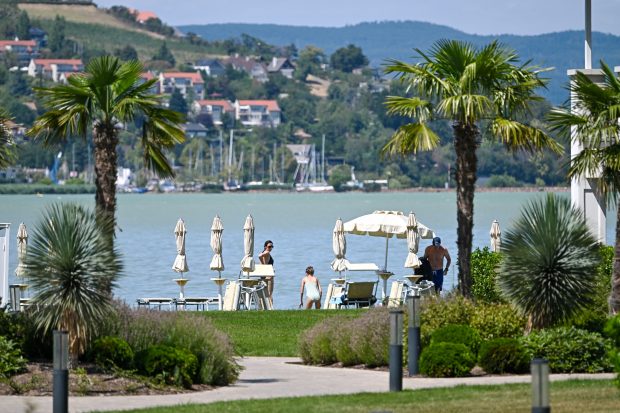 Prețurile pentru vacanță de vară pe malul lacului Balaton, supranumit „Marea Ungariei”