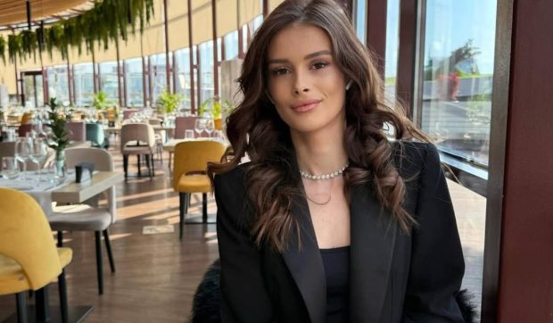  Teodora Marcu, Fosta Concurentă la Insula Iubirii, Împușcată Mortal la 23 de Ani și Însărcinată din Nou