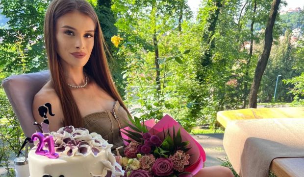 Ce a postat Teodora Marcu de la Insula Iubirii pe Instagram înainte să fie împușcată mortal în București? Descoperă ultimele sale imagini online.