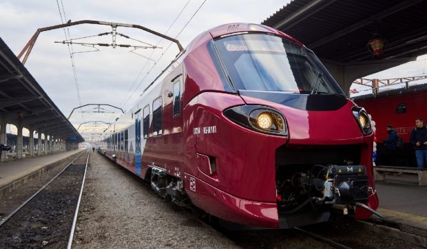 Brașovul nu va mai avea tren nou. Unde mută CFR Călători vagoanele Alstom Coradia pentru că se apropie vacanța