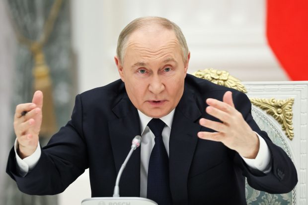 Ce a vrut să se facă Vladimir Putin când era mic. Comparația care l-a scos din sărite: „Nu mă consider așa. Priviți-vă în ochi și îngenuncheați!”
