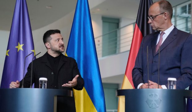 Germania va ajuta Ucraina să producă arme cu rază lungă. Friedrich Merz nu a vrut să specifice dacă se referă la rachete Taurus