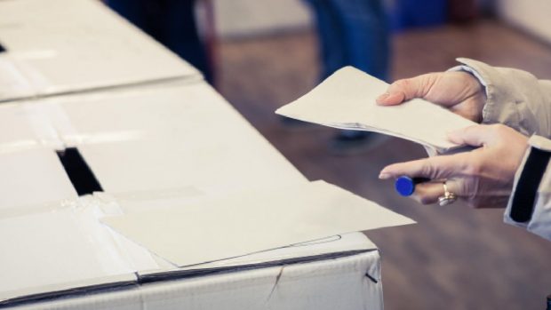 Külföldön elindult a szavazás, mit kell tudni a szavazásról