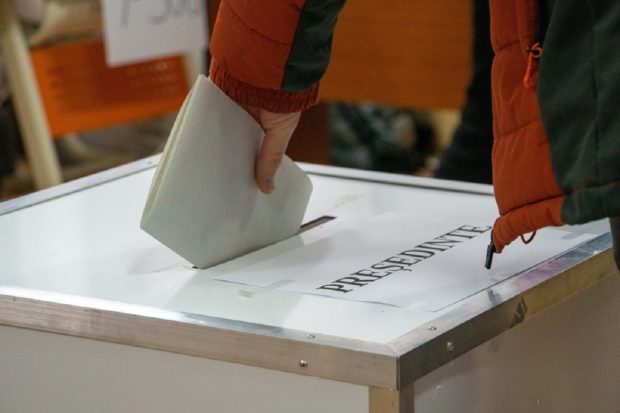 Prezenţa la vot la alegerile prezidenţiale 2025, turul 2: 64,72 la sută. Au votat 11,64 milioane de români
