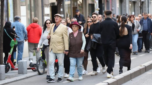 Cum va fi vremea perioada 5 mai – 2 iunie 2025. Nu scăpăm de ploi și de vreme rece