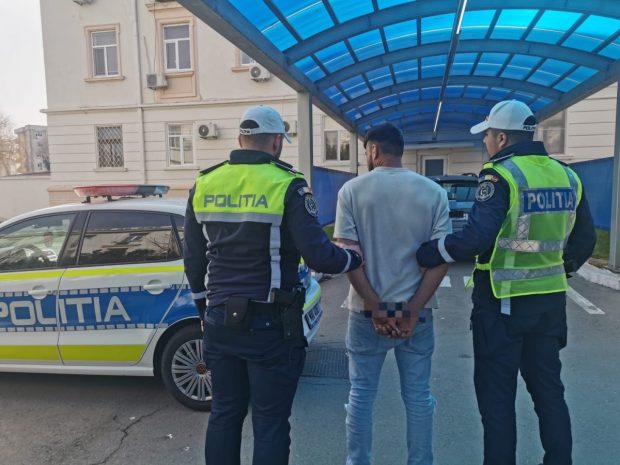 Atac cu cuțitul pe o stradă din Constanța. Atacatorul a fugit cu o mașină, dar a fost prins