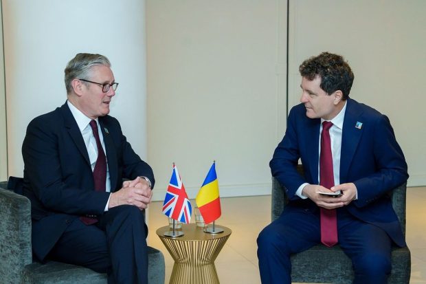 Nicușor Dan s-a întâlnit cu premierul britanic Keir Starmer la Summitul NATO de la Haga. Ce au discutat