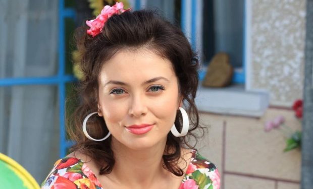 Imagine Stire Cum e Anca Dumitra în spatele camerelor de filmat. Actrița din „Las Fierbinți” a vorbit despre latura pe care telespectatorii nu o știu | EXCLUSIV | 2review.ro