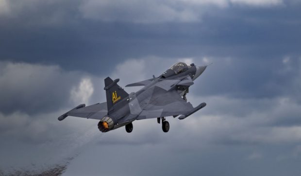 Avionul de luptă al viitorului, dezvăluit de Suedia. Inteligența artificială pilotează un Gripen în misiuni reale