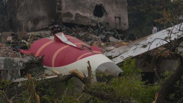 Primul pas către aflarea motivului prăbușirii avionului Air India: cutiile negre au fost găsite