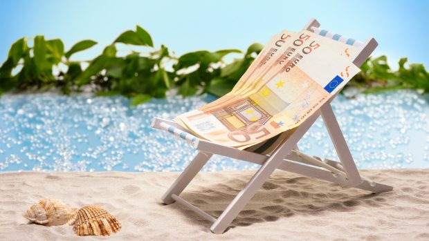 Bulgaria introduce tarifarea în euro pentru șezlonguri, menținând prețuri accesibile în sezonul estival 2026