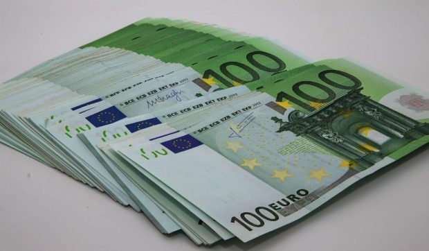 Bulgaria trece oficial la Euro la 1 ianuarie 2026. Comisia Europeană: „A îndeplinit criteriile stricte”
