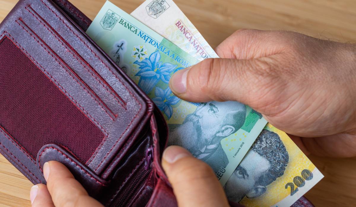 Care sunt românii scutiți de plata CASS și după 1 august