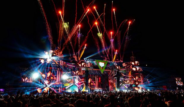 Câți tineri își permit distracţia la festivalurile din țară: O persoană cheltuie peste 1.000 de euro pentru bilet, cazare și haine