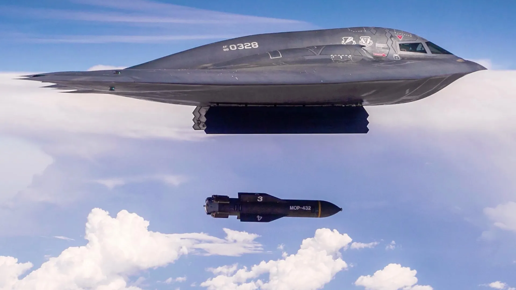 Atacurile americane nu au distrus instalațiile nucleare iraniene, dezvăluie surse din serviciile secrete americane. Reacția furibundă a Casei Albe