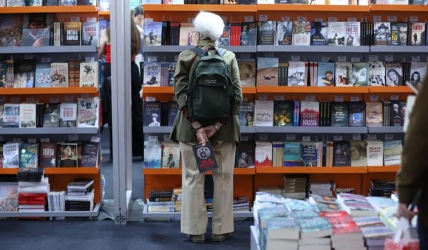 TVA-ul la cărți a fost majorat cu 6%, deși România este țara din UE unde se citește cel mai puțin: „Provoacă dispariția librăriilor”