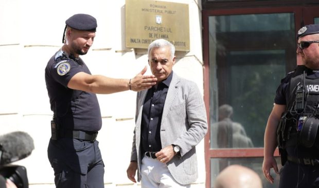 Călin Georgescu a fost inculpat pentru propagandă legionară după ce a citat din Corneliu Zelea Codreanu