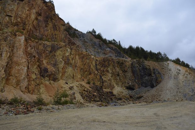 Cuprul de la mina Rovina, Hunedoara, tranzacție de 200 de milioane de dolari. Canadienii de la Euro Sun Mining vând anticipat exploatarea 