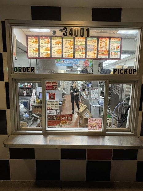 Angajatul unui fast-food a împușcat mortal un client care ceruse mai multă maioneză, în SUA