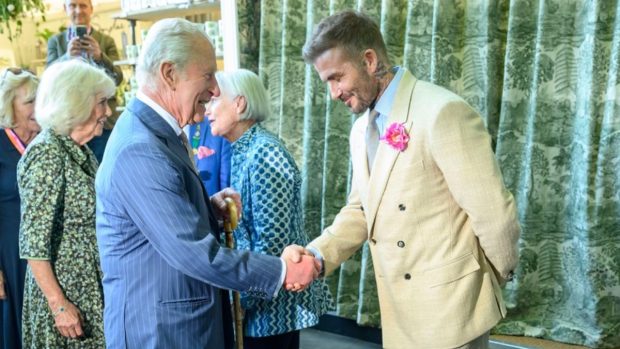 David Beckham va fi ridicat la rangul de cavaler al Marii Britanii și va primi titlul de „Sir” de la regele Charles