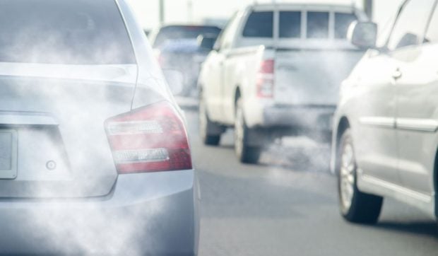 Industria auto nu vrea să renunțe la mașinile pe benzină și motorină: „Obiectivele climatice nu mai sunt fezabile în lumea de astăzi”