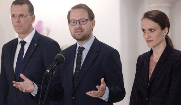 USR va avea patru ministere în Guvernul condus de Ilie Bolojan: Cine preia Apărarea și favorita de la Externe