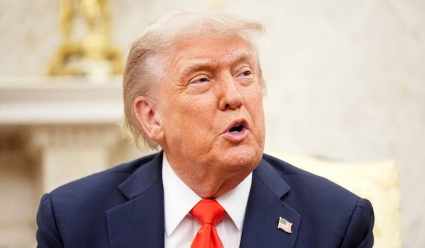 Donald Trump a fost scos din sărite de atacul Ucrainei asupra bombardierelor rusești și vrea să o abandoneze