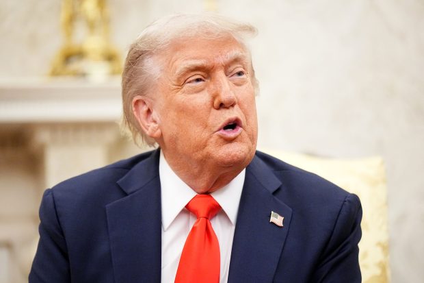 Donald Trump îl ceartă pe Dmitri Medvedev și laudă submarinele și rachetele americane