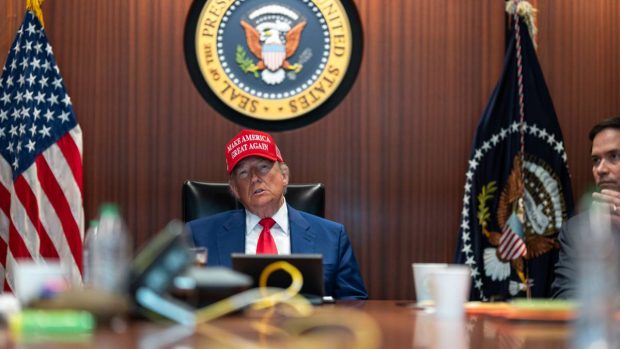 Donald Trump afirmă că siturile iraniene atacate de SUA au fost „complet distruse”: „Doar știrile false ar spune altceva”