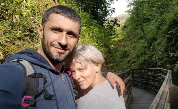 Imagine Stire Copiii lui Dragoș Bucur și ai Danei Nălbaru nu au acces la rețelele de socializare. Ce pasiuni au tinerii: „Om modern” | 2review.ro