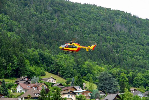 Țările în care salvarea cu elicopterul de pe munte costă 90 de euro pe minut. Tariful, introdus pentru a descuraja comportamentul imprudent. „La noi îți dă și bani de tren”