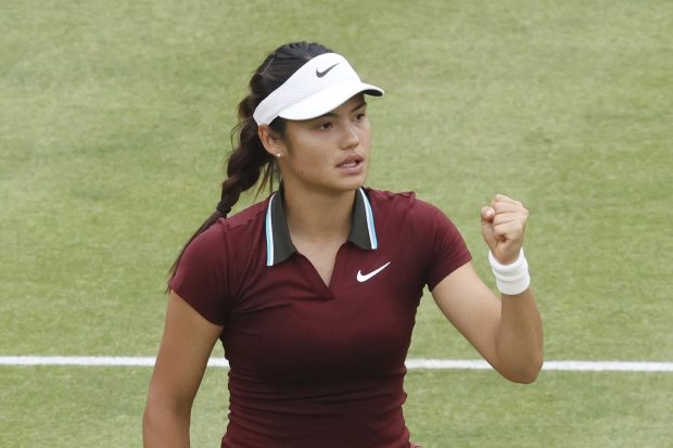 Bărbatul care a terorizat-o pe Emma Răducanu în timpul unui turneu la Dubai a încercat să vină după ea și la Wimbledon