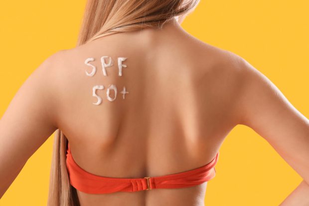 Arsuri solare? Evită-le folosind SPF 50 în 2025