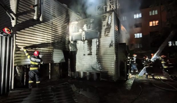 Explozie în zona unui cămin studențesc din Iași. O echipă de electricieni efectua lucrări de întreținere