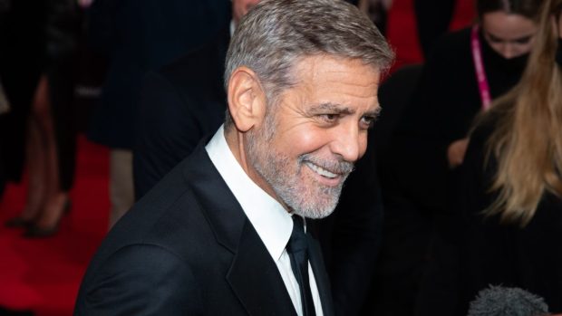 Pentru prima oară în istorie, o piesă de teatru de pe Broadway va fi transmisă live de o televiziune. George Clooney este în rolul principal | VIDEO