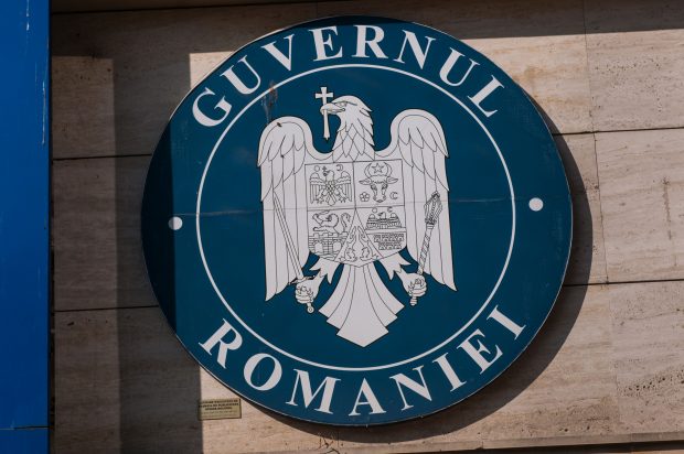 Înjurați aici! Să căutăm banii și soluțiile acolo unde sunt