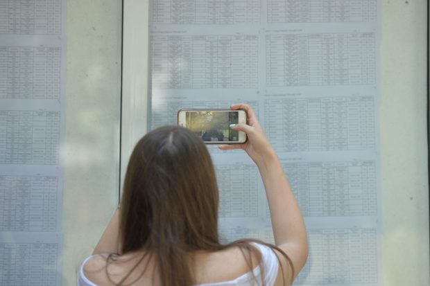 Cum au rămas fără locuri la liceu un elev cu media 9.42 la Evaluarea Națională și alți doi care aveau media peste 9.00