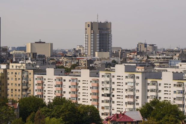 Mii de apartamente din București rămân fără apă caldă în următoarele zile. Lista anunțată de Termoenergetica