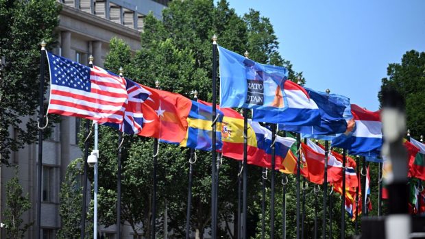 Cât plătesc statele europene la bugetul NATO și de ce SUA cer o contribuție mai mare din partea lor