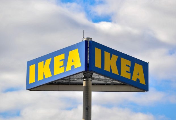 Ikea a scos de la vânzare un zdrobitor de usturoi făcut din piese metalice. Ce riscă românii care îl folosesc