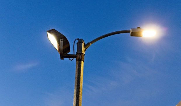 Primăria Craiova, contract de aproape 20 de milioane de euro pentru iluminatul public