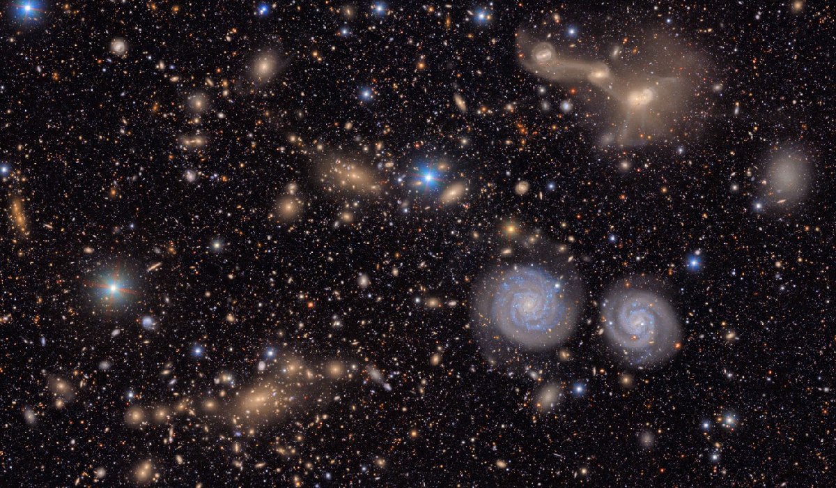 Mii de asteroizi și milioane de galaxii, surprinse în primele imagini ale celei mai mari camere construite vreodată