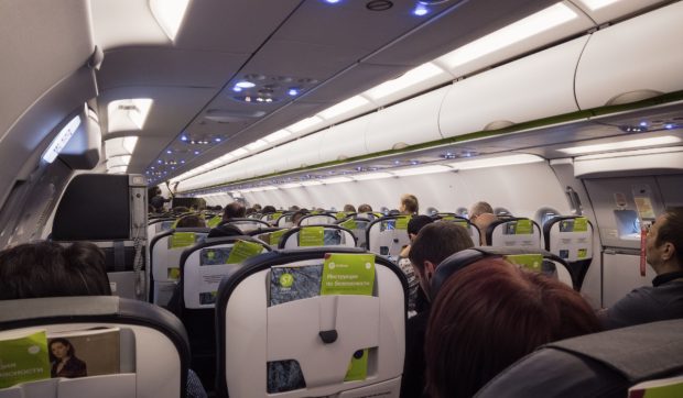 Avioanele rusești nu au internet în timpul zborurilor, dar ar putea inaugura acest serviciu în următorii ani: „Cererea nu se diminuează”