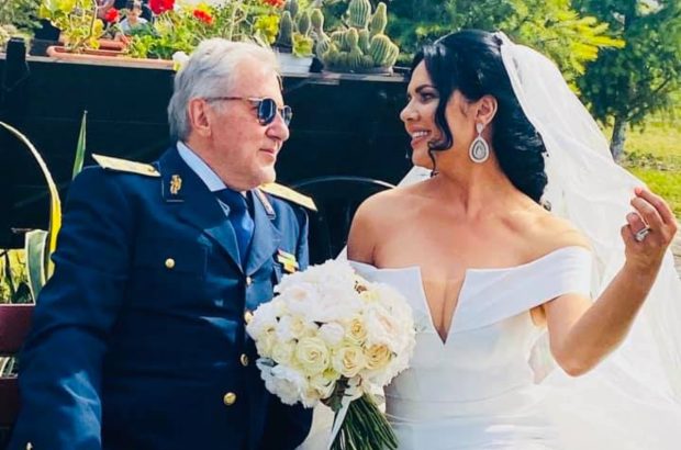 Reacția Ioanei, după ce a fost surprinsă la mare alături de Ilie Năstase, deși a depus actele de divorț. „Am mai făcut asta și am ajuns apoi în același punct”