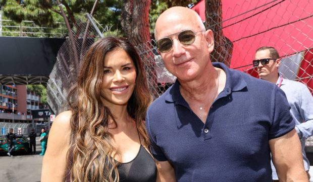 Jeff Bezos, obligat să-și mute petrecerea de nuntă după protestele din Veneția