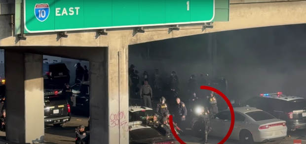 Jurnalist american împușcat în cap la protestele din Los Angeles a filmat momentul impactului I VIDEO